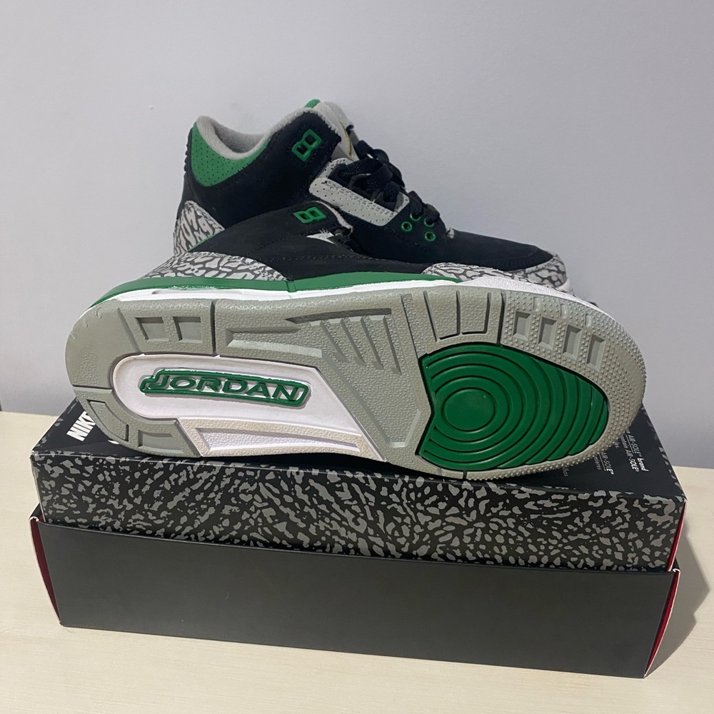 jordan 3 “pine green” size 4 youth
